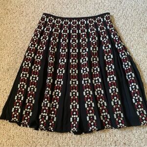 NWT Ann Taylor Pleated Skirt Size 2